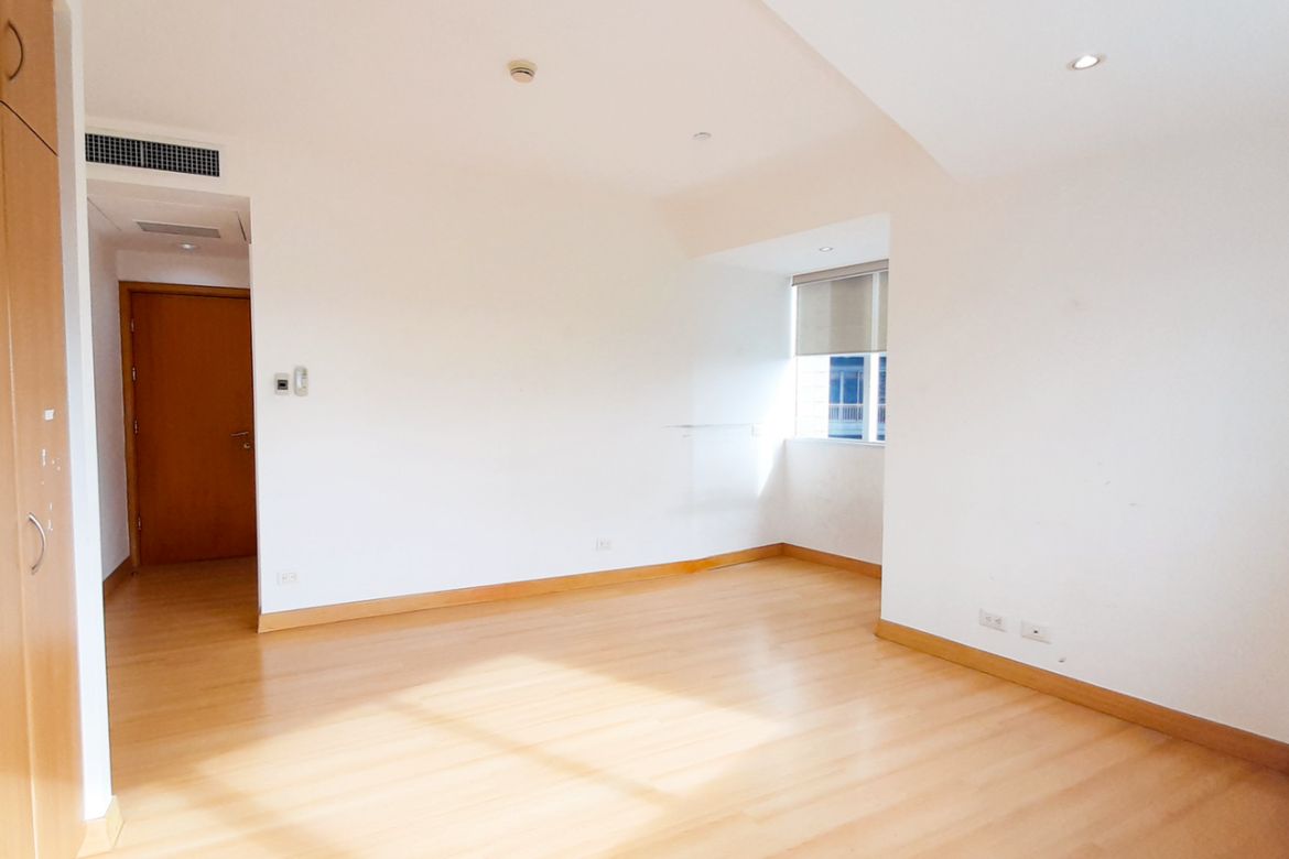 3 Bedroom Condo for Sale in Regent Parkway, BGC, Taguig – photo 8