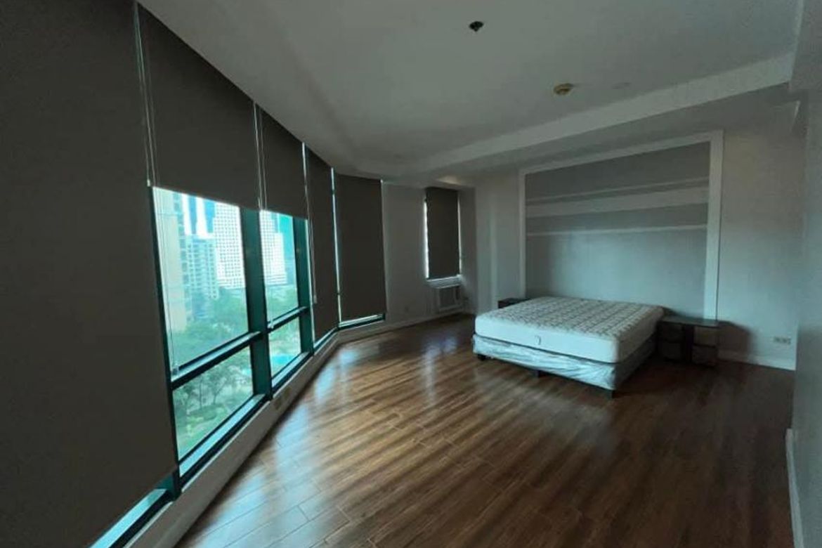 3 Bedroom Condo for Sale in Renaissance Tower, Ugong, Pasig, Metro Manila – photo 6