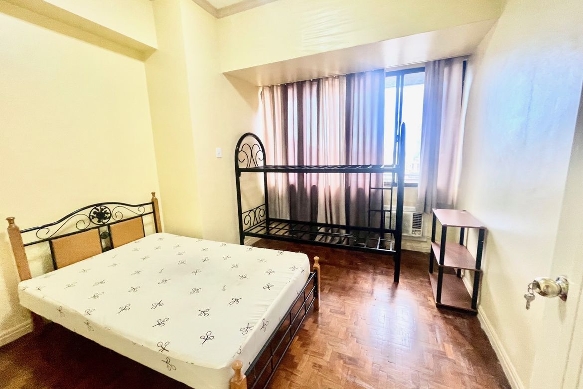 3 Bedroom Condo for Sale in San Antonio, Makati City – photo 8