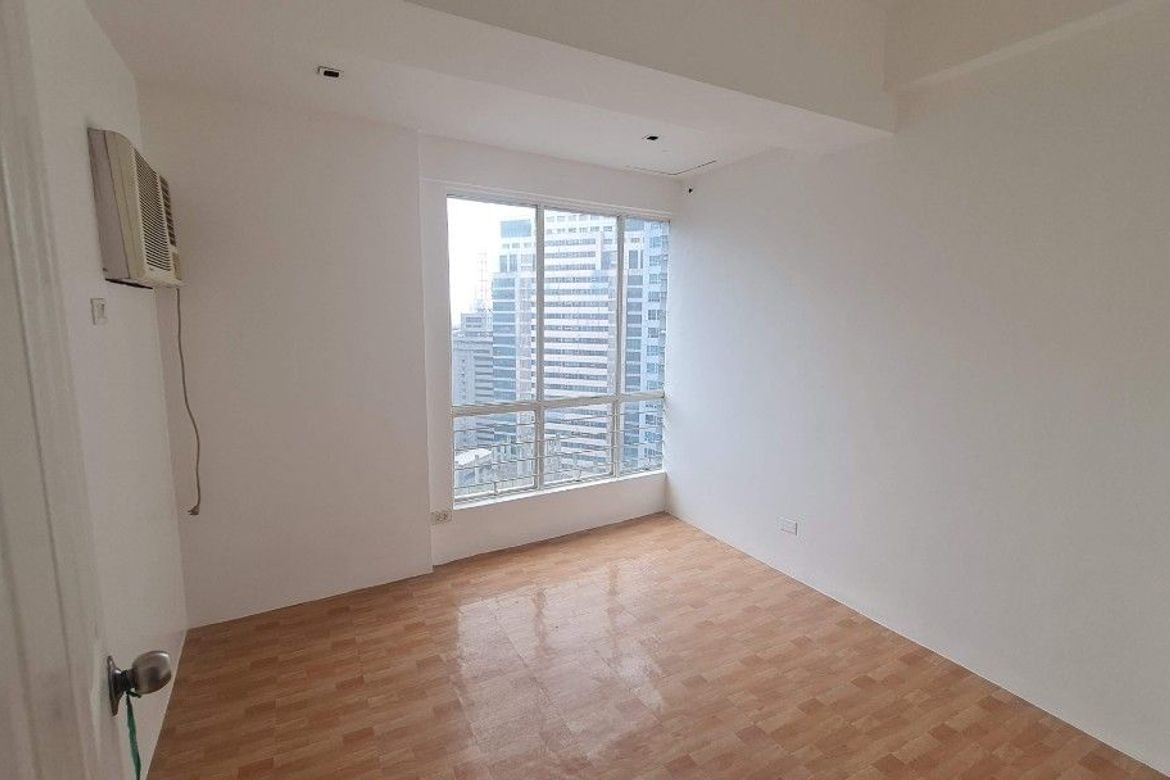 3 Bedroom Condo for Sale in San Antonio, Pasig, Metro Manila near MRT-3 Ortigas – photo 6