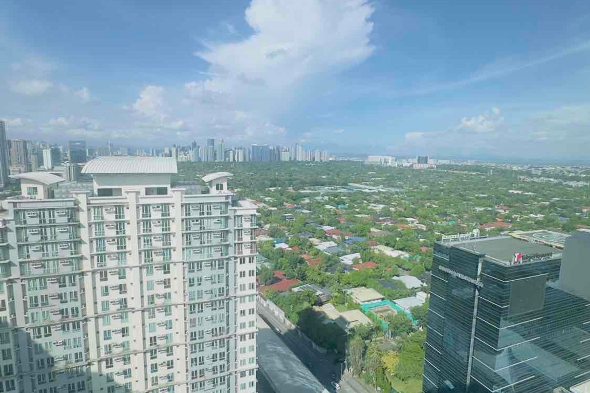 3 Bedroom Condo for Sale in San Lorenzo Place, Bangkal, Makati, Metro Manila near MRT-3 Magallanes – photo 4