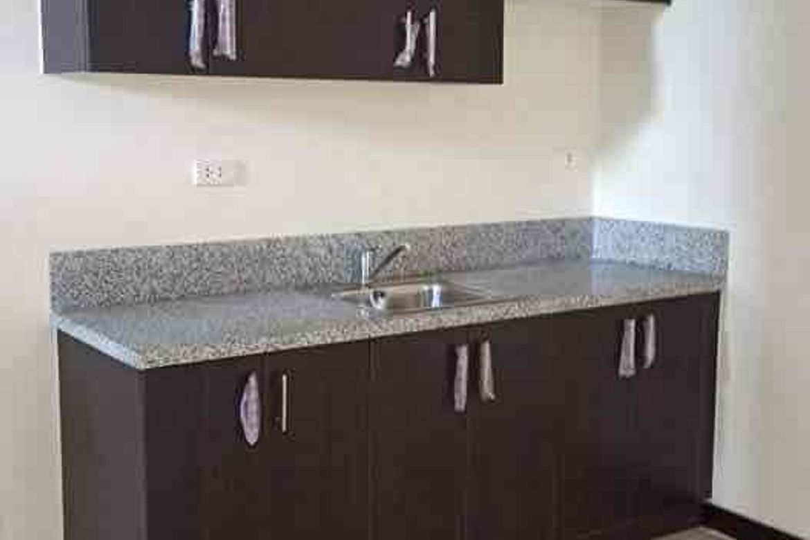 3 Bedroom Condo for Sale in San Lorenzo Place, Bangkal, Makati, Metro Manila near MRT-3 Magallanes – photo 7