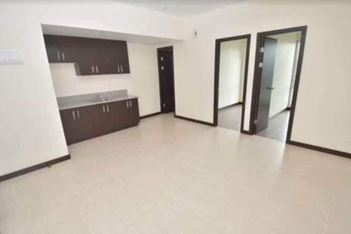 3 Bedroom Condo for Sale in San Lorenzo Place, Bangkal, Makati, Metro Manila near MRT-3 Magallanes – photo 3