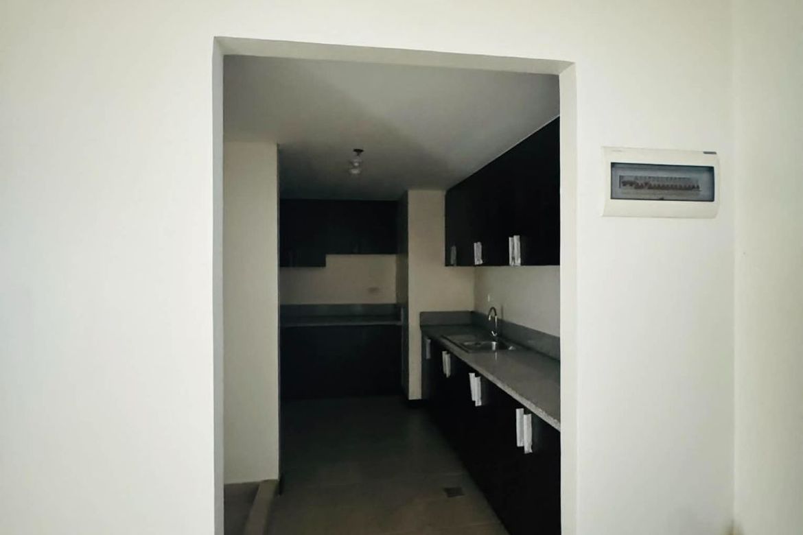 3 Bedroom Condo for Sale in San Lorenzo Place, Bangkal, Makati, Metro Manila near MRT-3 Magallanes – photo 4