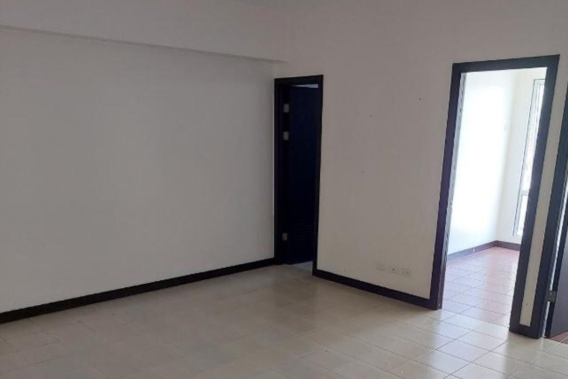 3 Bedroom Condo for Sale in San Lorenzo Place, Bangkal, Makati, Metro Manila near MRT-3 Magallanes – photo 6