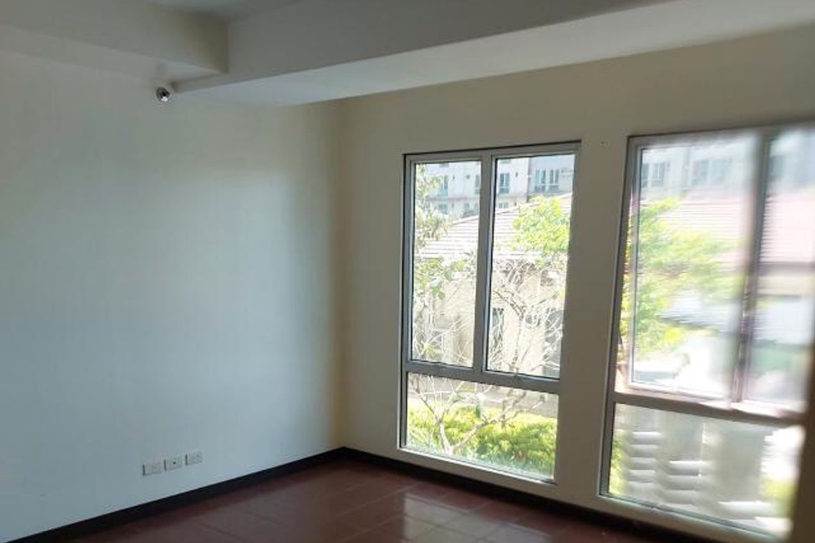 3 Bedroom Condo for Sale in San Lorenzo Place, Bangkal, Makati, Metro Manila near MRT-3 Magallanes – photo 8