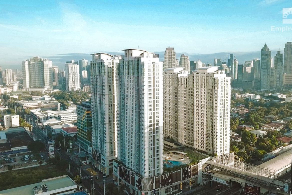 3 Bedroom Condo for Sale in San Lorenzo Place, Bangkal, Makati, Metro Manila near MRT-3 Magallanes – photo 3