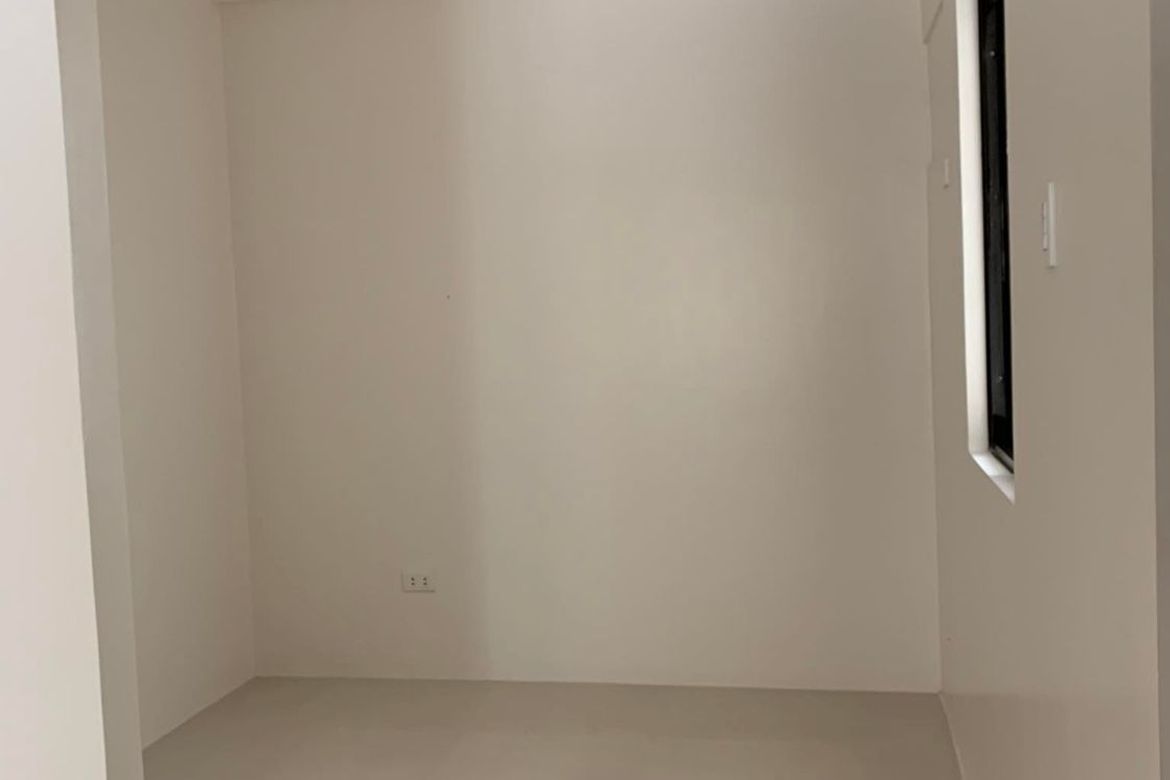 3 Bedroom Condo for Sale in Santo Domingo, Santa Rosa, Laguna – photo 4