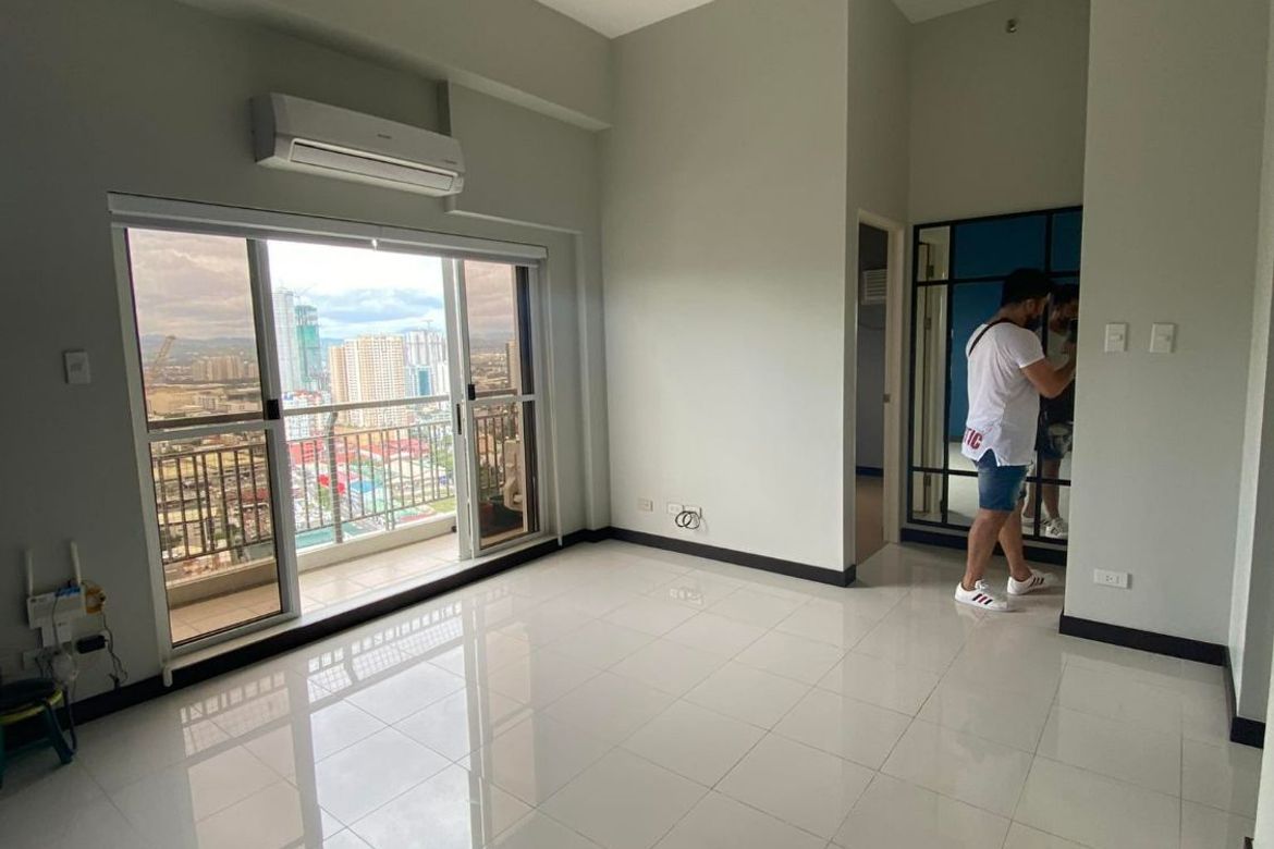 3 Bedroom Condo for Sale in Sheridan Towers, Buayang Bato, Mandaluyong, Metro Manila near MRT-3 Boni – photo 5