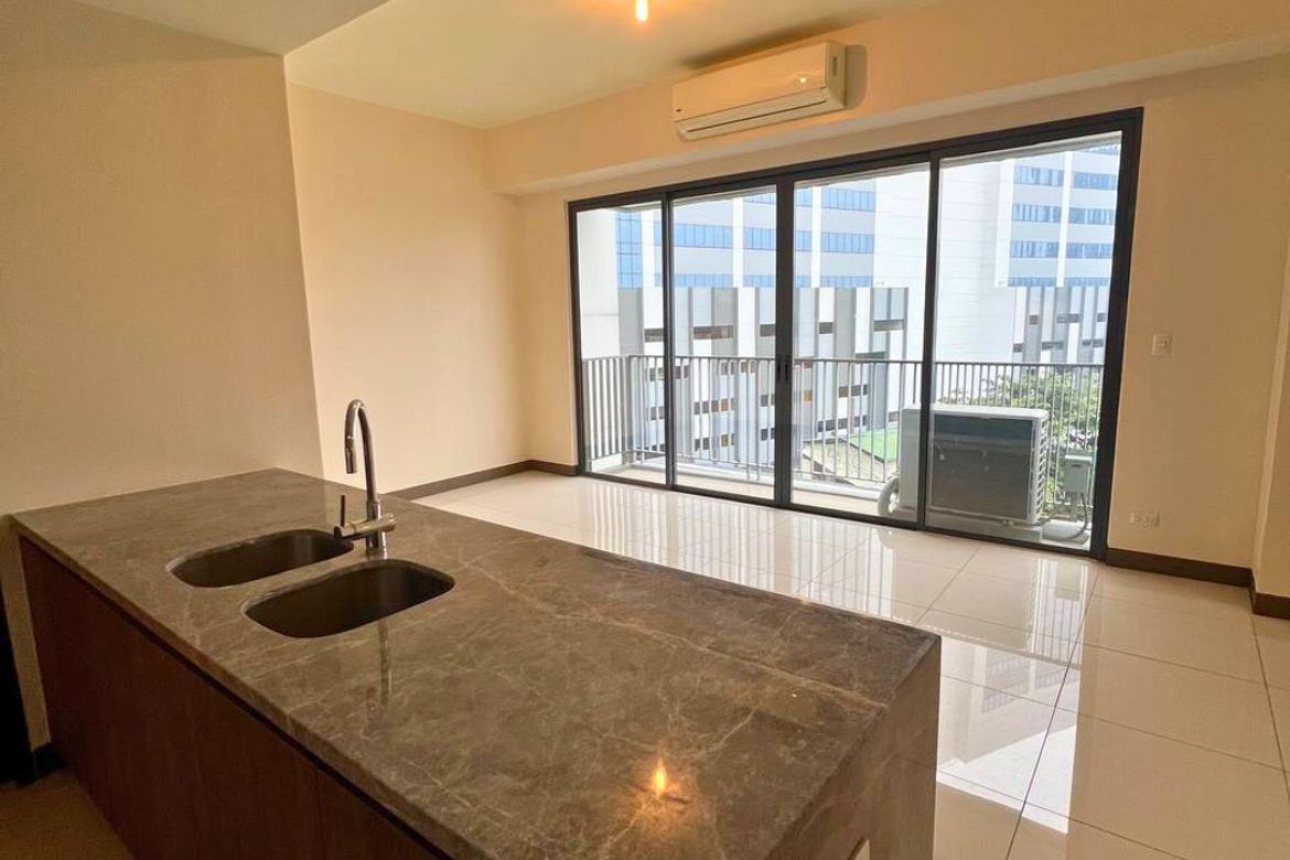 3 Bedroom Condo for Sale in St. Moritz Private Estate, BGC, Taguig – photo 8