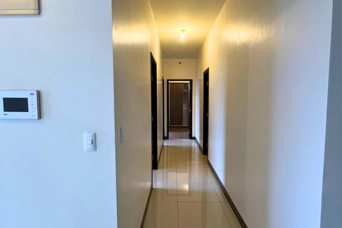 3 Bedroom Condo for Sale in St. Moritz Private Estate, BGC, Taguig – photo 14