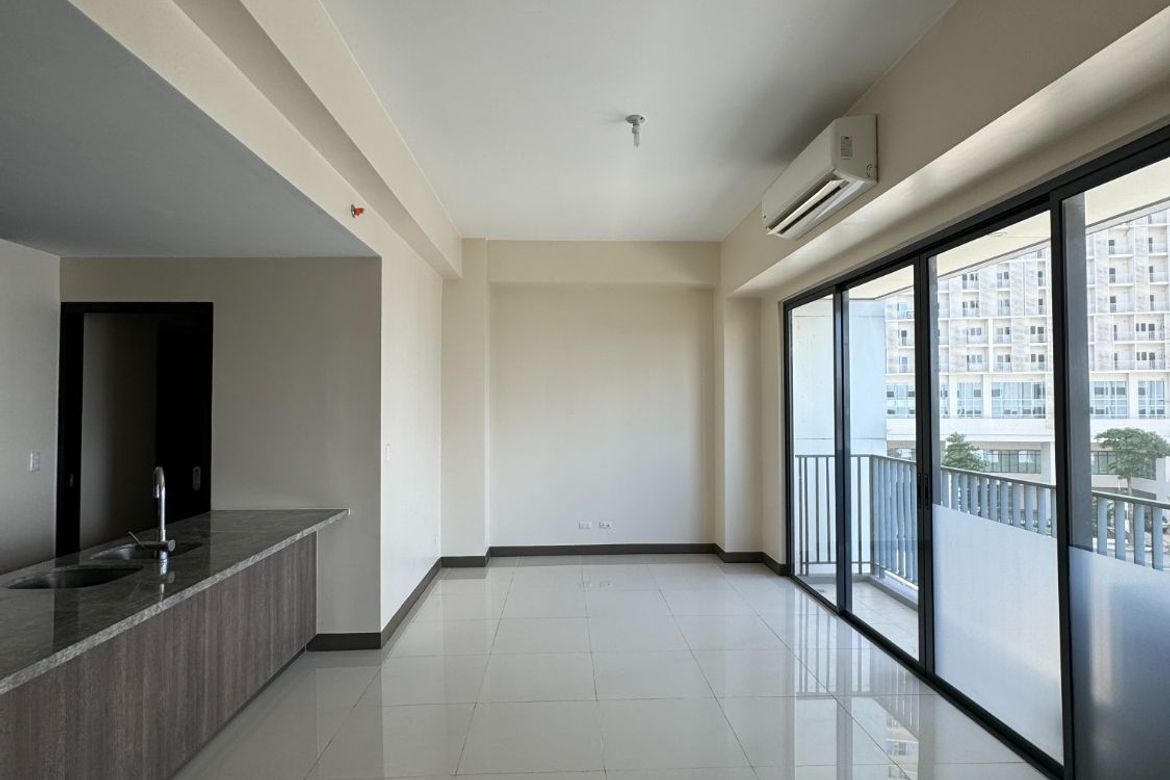 3 Bedroom Condo for Sale in St. Moritz Private Estate, BGC, Taguig – photo 2