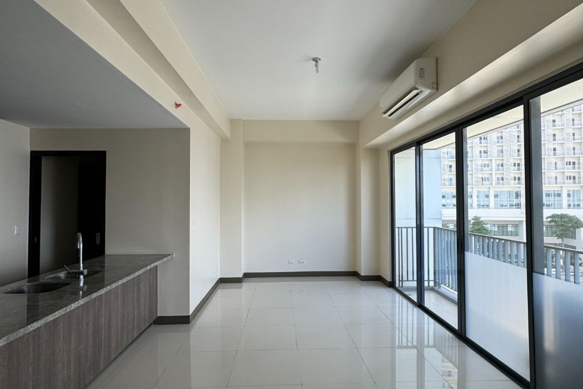 3 Bedroom Condo for Sale in St. Moritz Private Estate, BGC, Taguig – photo 2