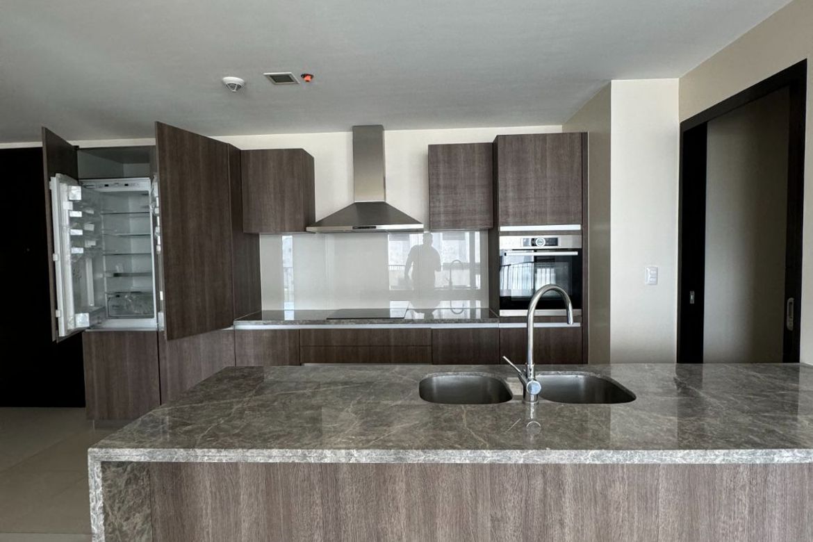 3 Bedroom Condo for Sale in St. Moritz Private Estate, BGC, Taguig, Metro Manila – photo 3