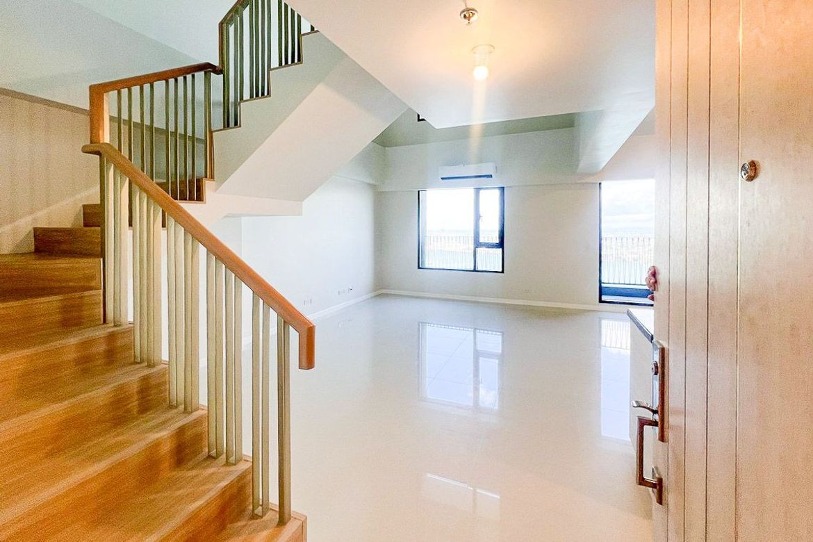 3 Bedroom Condo for Sale in Subangdaku, Mandaue, Cebu