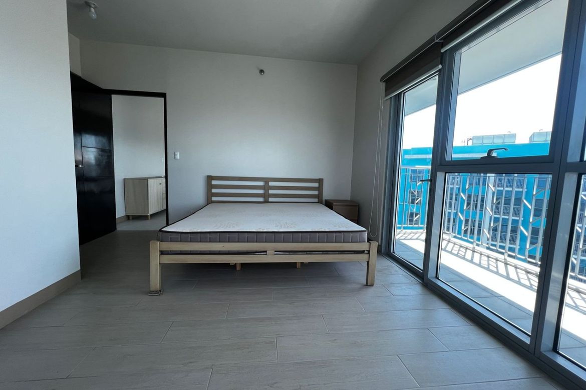 3 Bedroom Condo for Sale in Tambo, Parañaque, Metro Manila – photo 8