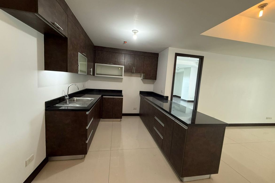 3 Bedroom Condo for Sale in The Address at Wack Wack, Wack-Wack Greenhills, Mandaluyong, Metro Manila near MRT-3 Ortigas – photo 4