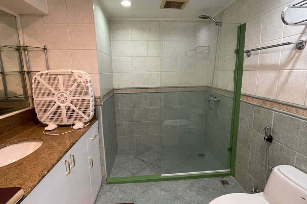 3 Bedroom Condo for Sale in The Ritz Tower, Bel-Air, Makati City – photo 8