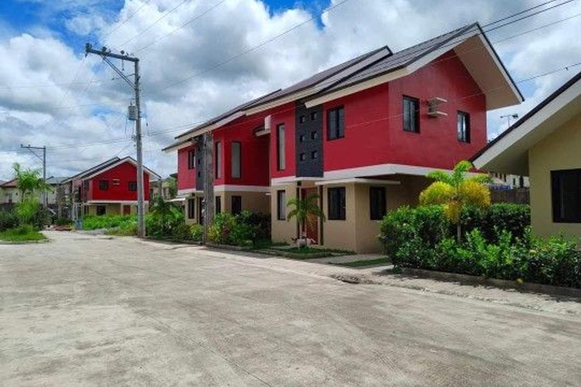 3 Bedroom Condo for Sale in Tungkop, Minglanilla, Cebu