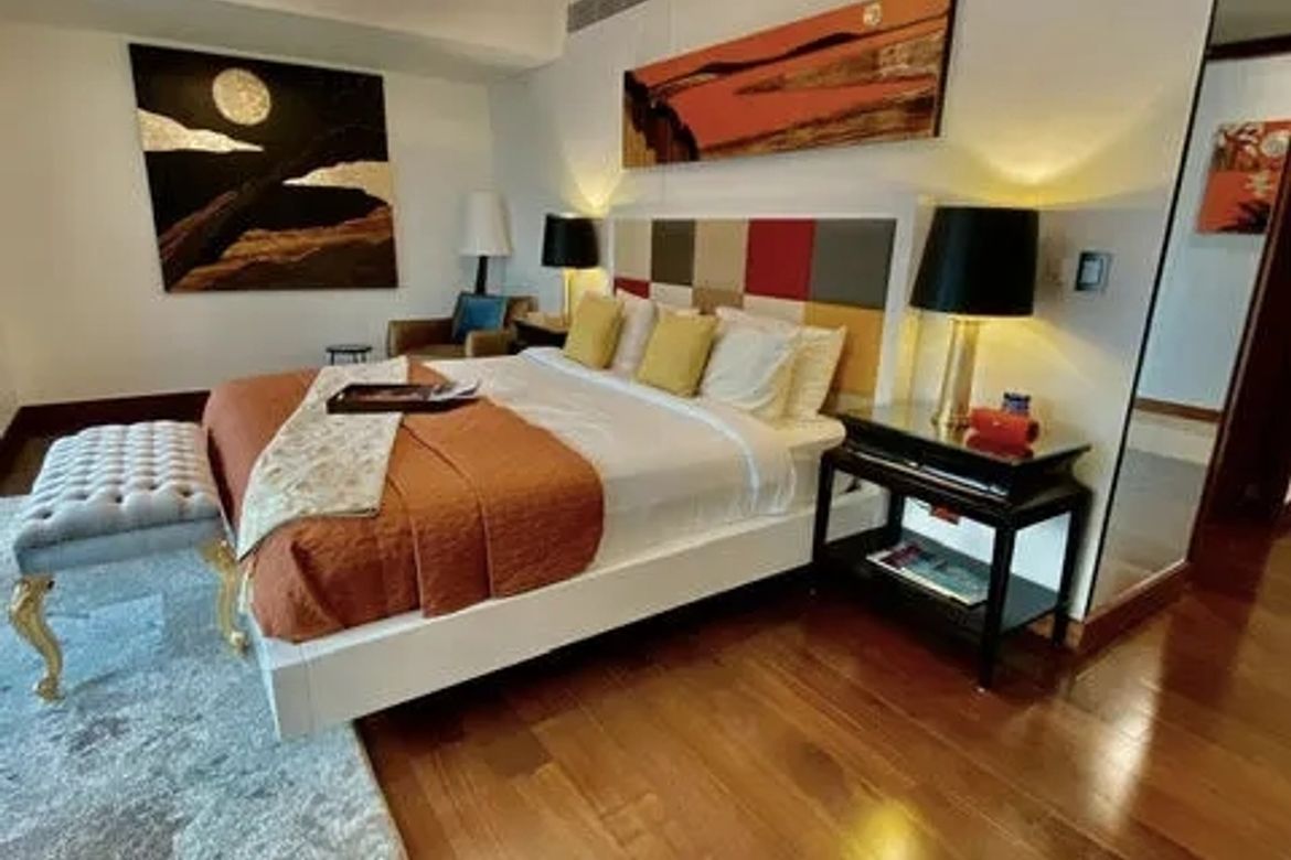 3 Bedroom Condo for Sale in Two Roxas Triangle, Urdaneta, Makati City near MRT-3 Buendia – photo 9