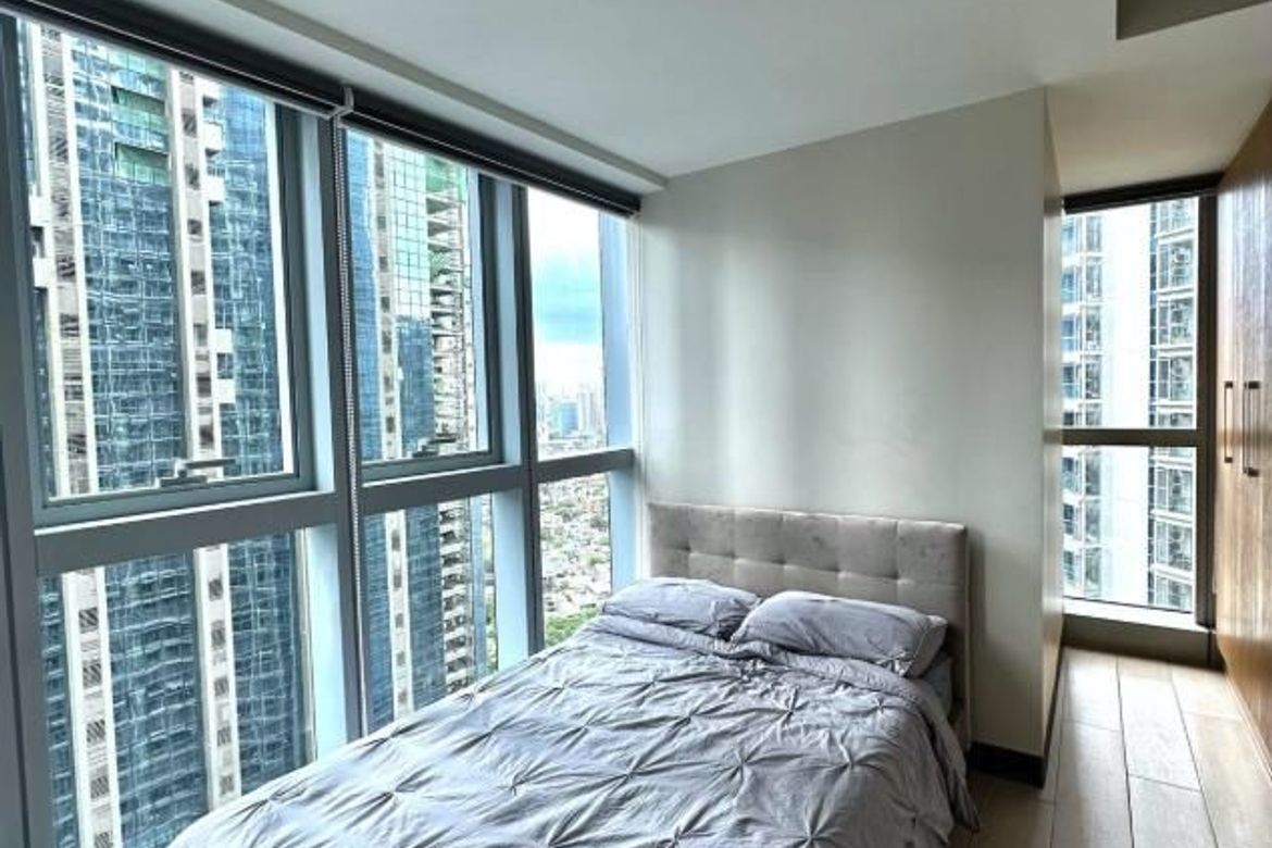 3 Bedroom Condo for Sale in Uptown Parksuites, BGC, Taguig – photo 6
