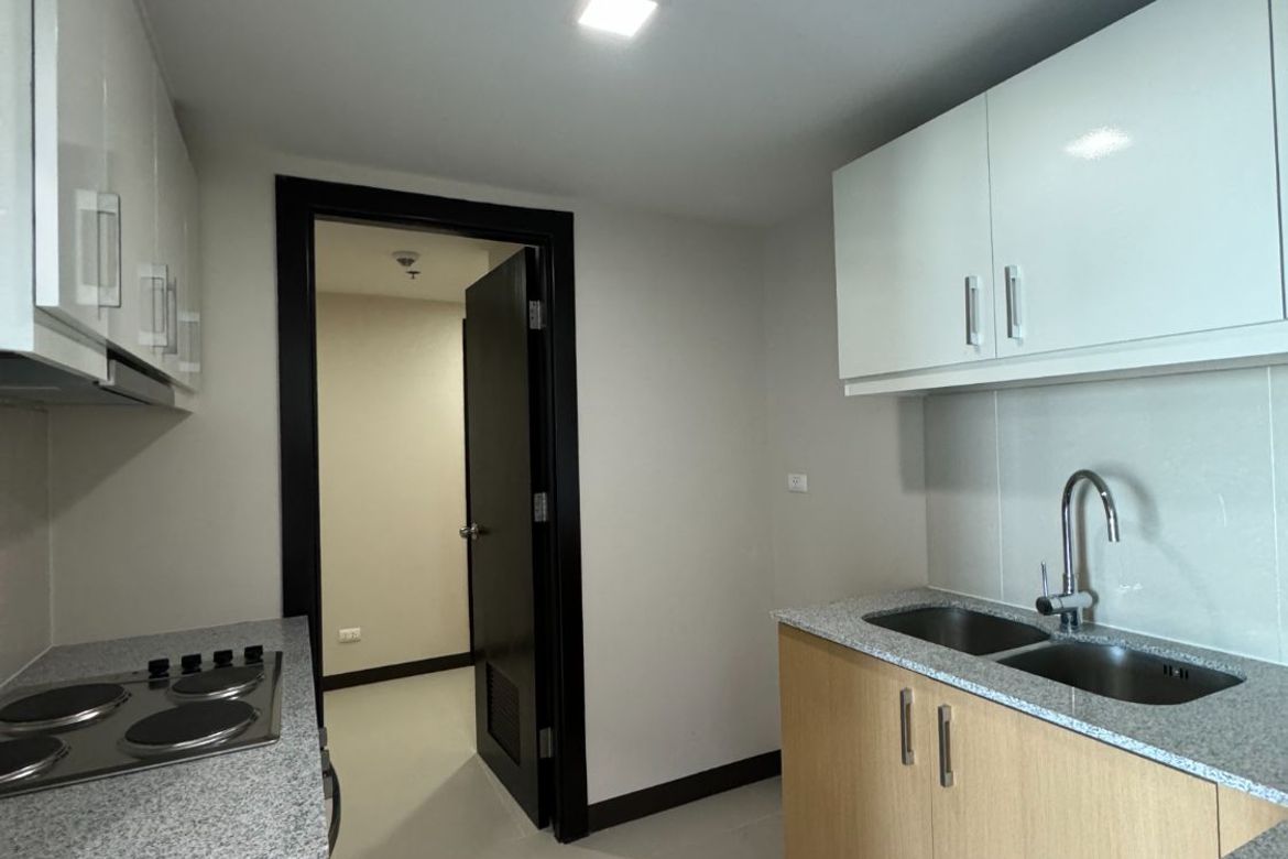 3 Bedroom Condo for Sale in Uptown Parksuites, BGC, Taguig – photo 7