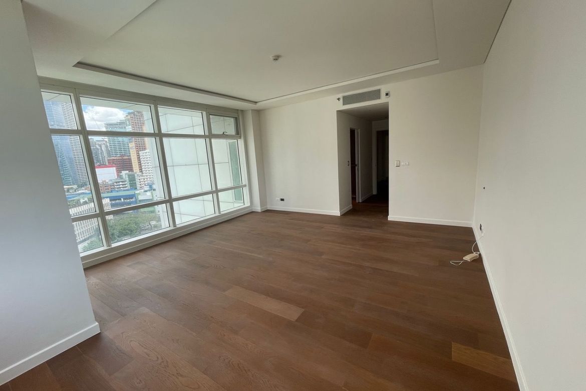 3 Bedroom Condo for Sale in Urdaneta, Makati City near MRT-3 Buendia – photo 16