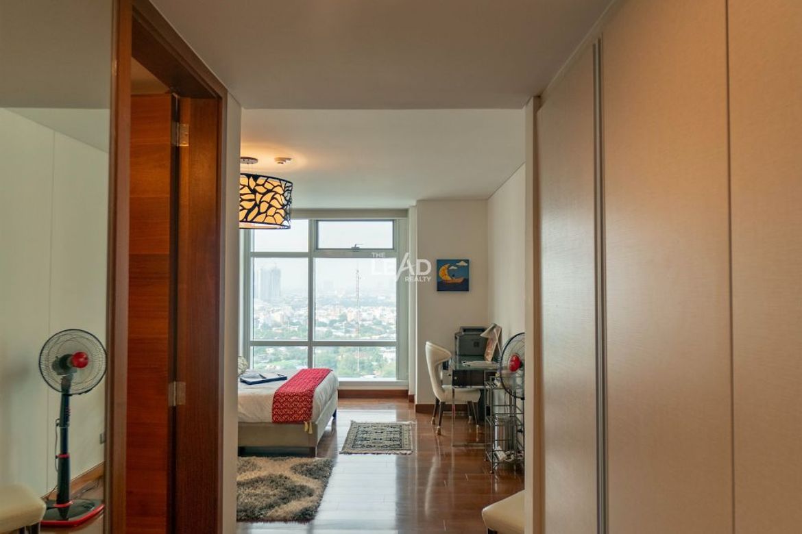 3 Bedroom Condo for Sale in Urdaneta, Makati, Metro Manila near MRT-3 Buendia – photo 8