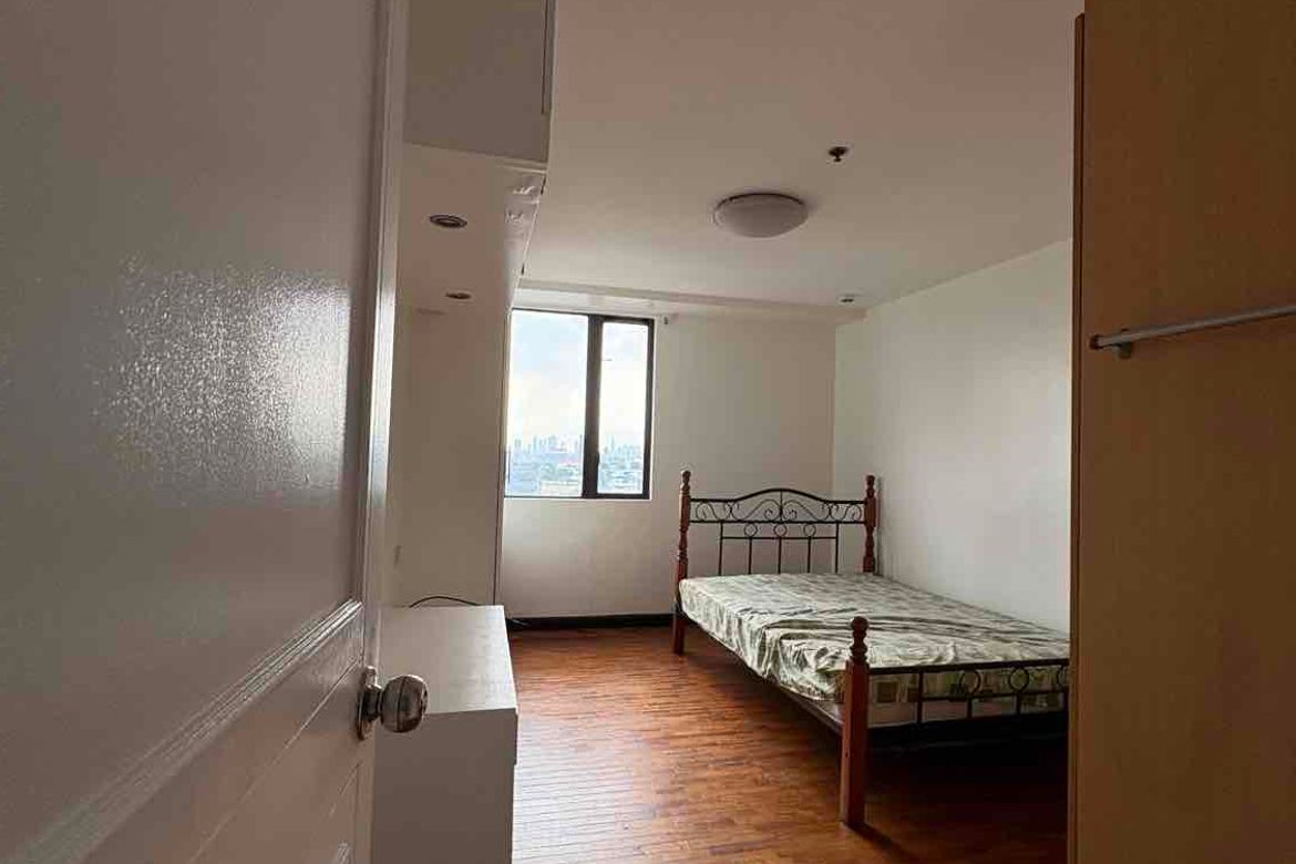 3 Bedroom Condo for Sale in Valencia Hills, Valencia, Quezon City, Metro Manila near LRT-2 Gilmore – photo 5