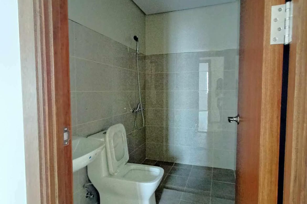 3 Bedroom Condo for Sale in Valencia, Quezon City, Metro Manila near LRT-2 Gilmore – photo 4