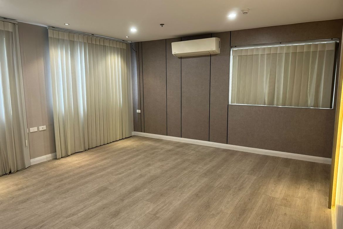 3 Bedroom Condo for Sale in Valencia, Quezon City, Metro Manila near LRT-2 Gilmore – photo 4