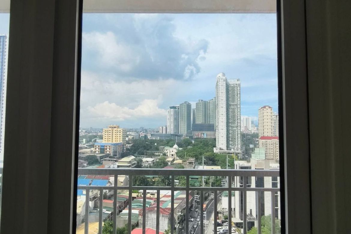 3 Bedroom Condo for Sale in Valencia, Quezon City, Metro Manila near LRT-2 Gilmore – photo 4