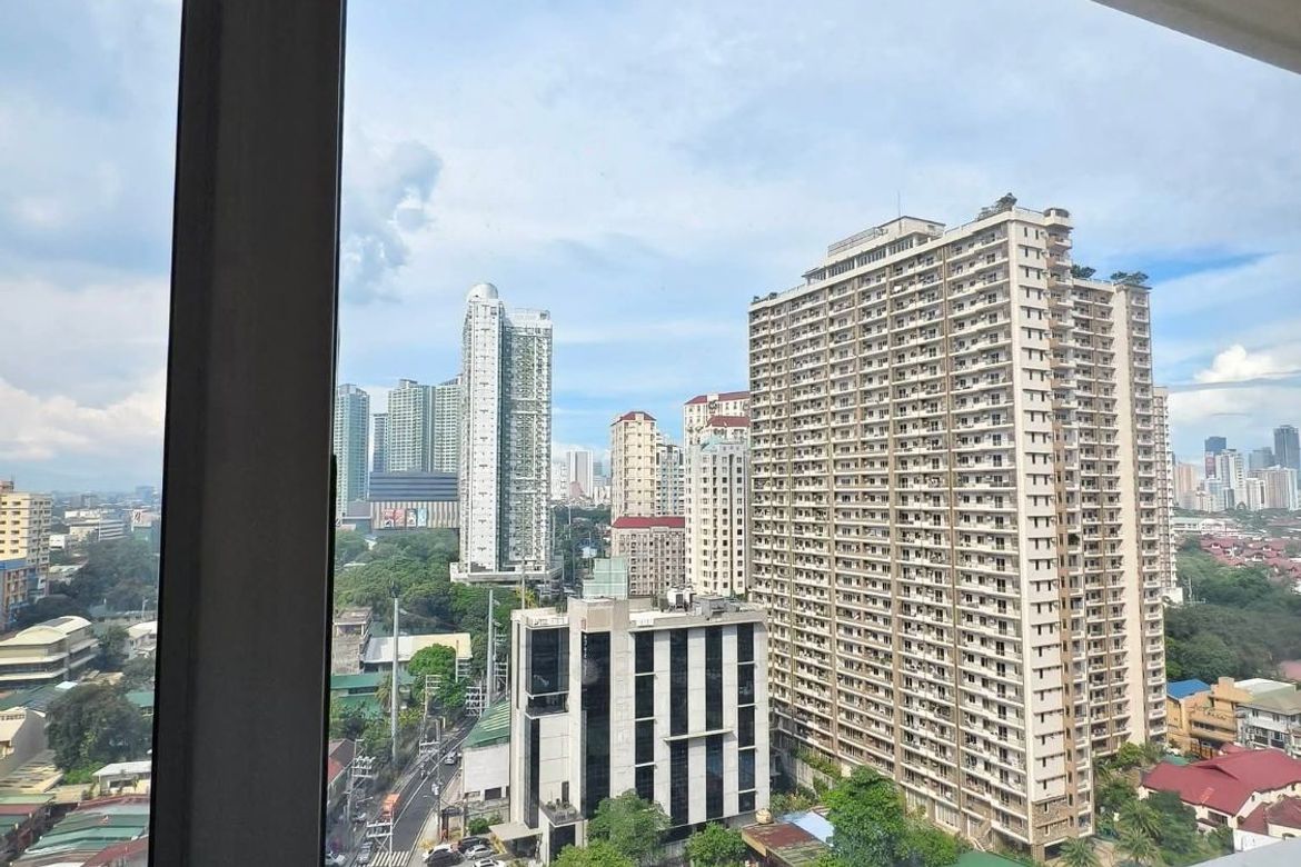 3 Bedroom Condo for Sale in Valencia, Quezon City, Metro Manila near LRT-2 Gilmore – photo 5
