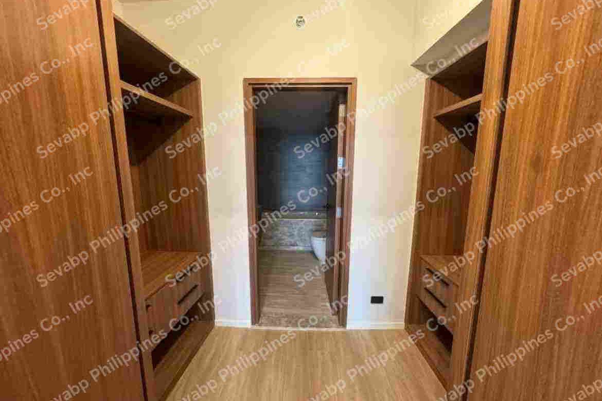 3 Bedroom Condo for Sale in Wack-Wack Greenhills, Mandaluyong, Metro Manila near MRT-3 Ortigas