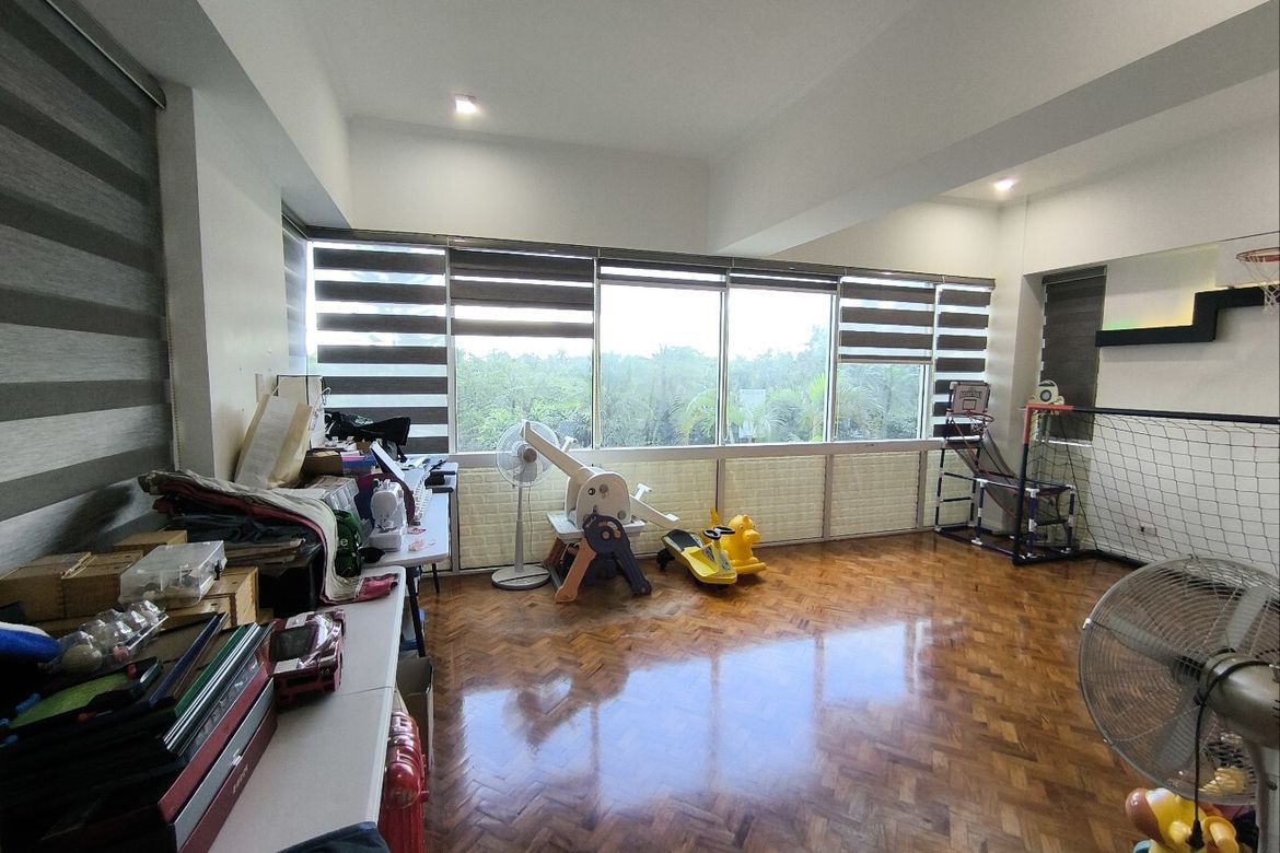 3 Bedroom Condo for Sale in Wack Wack Twin Towers, Wack-Wack Greenhills, Mandaluyong, Metro Manila near MRT-3 Ortigas
