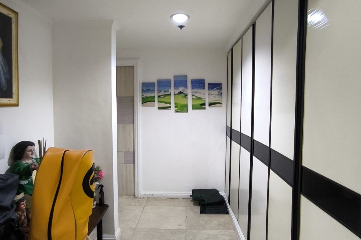 3 Bedroom Condo for Sale in Wack Wack Twin Towers, Wack-Wack Greenhills, Mandaluyong, Metro Manila near MRT-3 Ortigas – photo 5