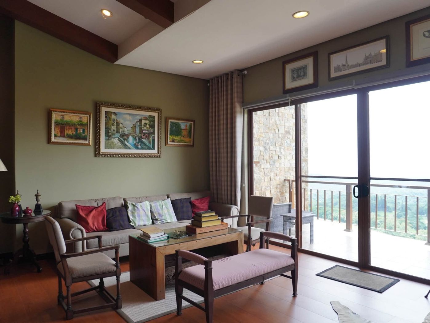 3-Bedroom Condo Unit for Sale at Tagaytay Highlands
