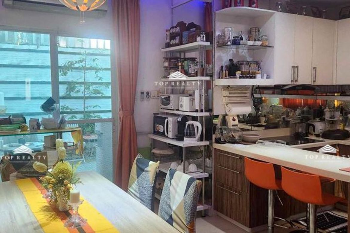 3 Bedroom House for Rent in Avilion Gardens, Barangay 76, Pasay, Metro Manila near LRT-1 EDSA photo 6