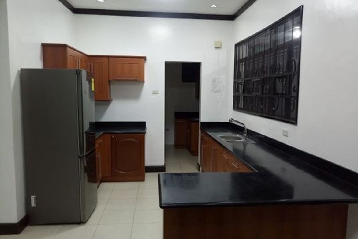 3 Bedroom House for Rent in Bali Mansions, Inchican, Silang, Cavite photo 6