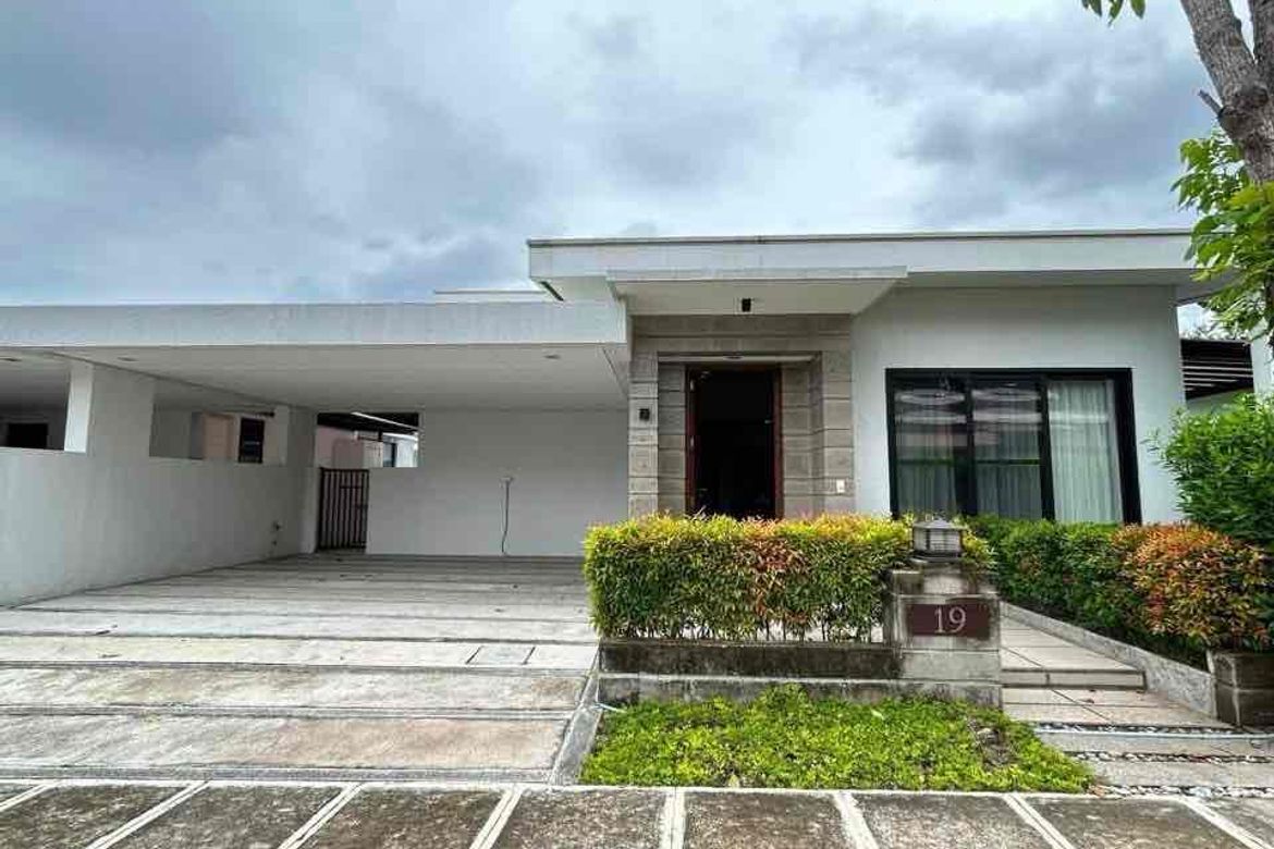 3 Bedroom House for Rent in Balibago, Angeles, Pampanga