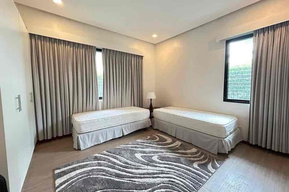 3 Bedroom House for Rent in Balibago, Angeles, Pampanga photo 3