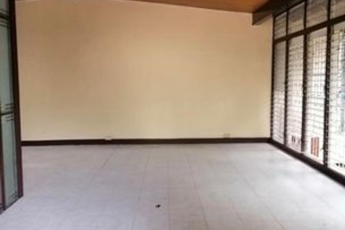 3 Bedroom House for Rent in Barangay 8, Pasay, Metro Manila near LRT-1 Gil Puyat photo 6