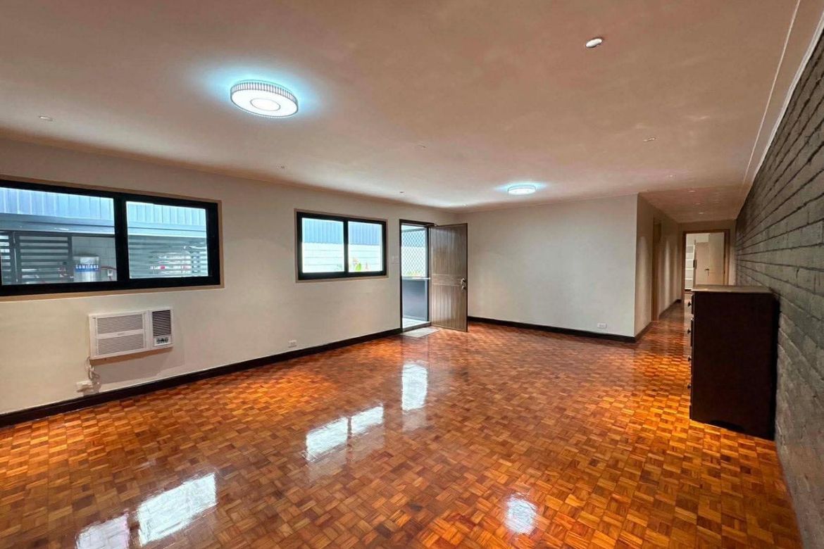 3 Bedroom House for Rent in Bel-Air, Makati, Metro Manila near MRT-3 Buendia photo 2