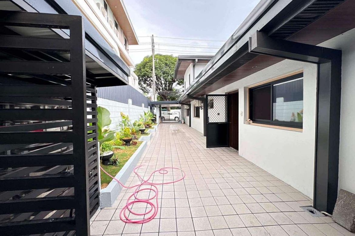 3 Bedroom House for Rent in Bel-Air, Makati, Metro Manila near MRT-3 Buendia photo 7