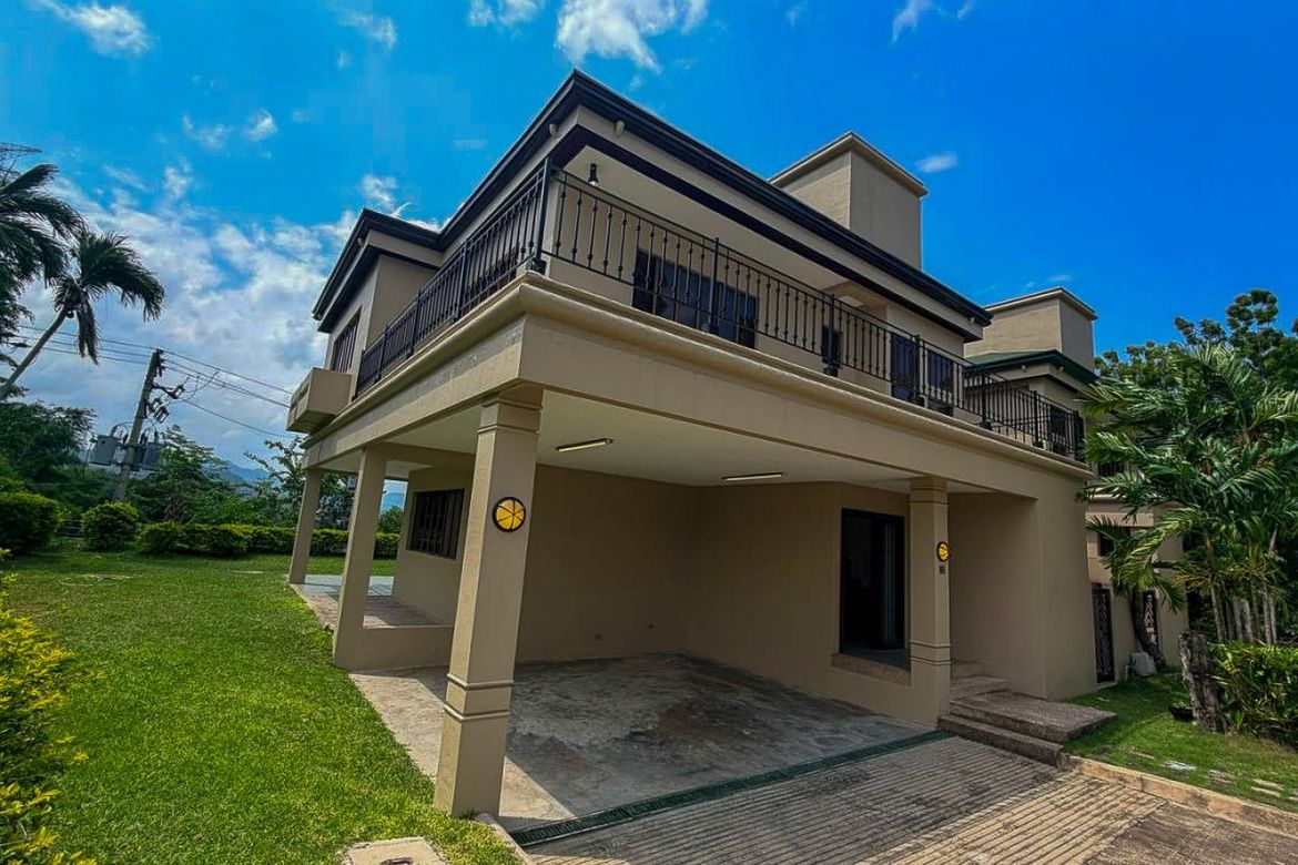 3 Bedroom House for Rent in Cabancalan, Mandaue, Cebu