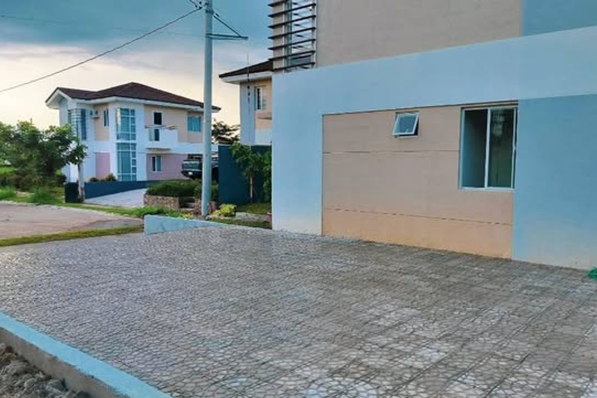 3 Bedroom House for Rent in Canlubang, Calamba, Laguna photo 8