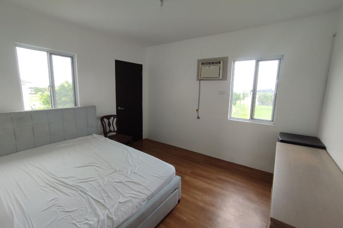 3 Bedroom House for Rent in Canlubang, Calamba, Laguna photo 6
