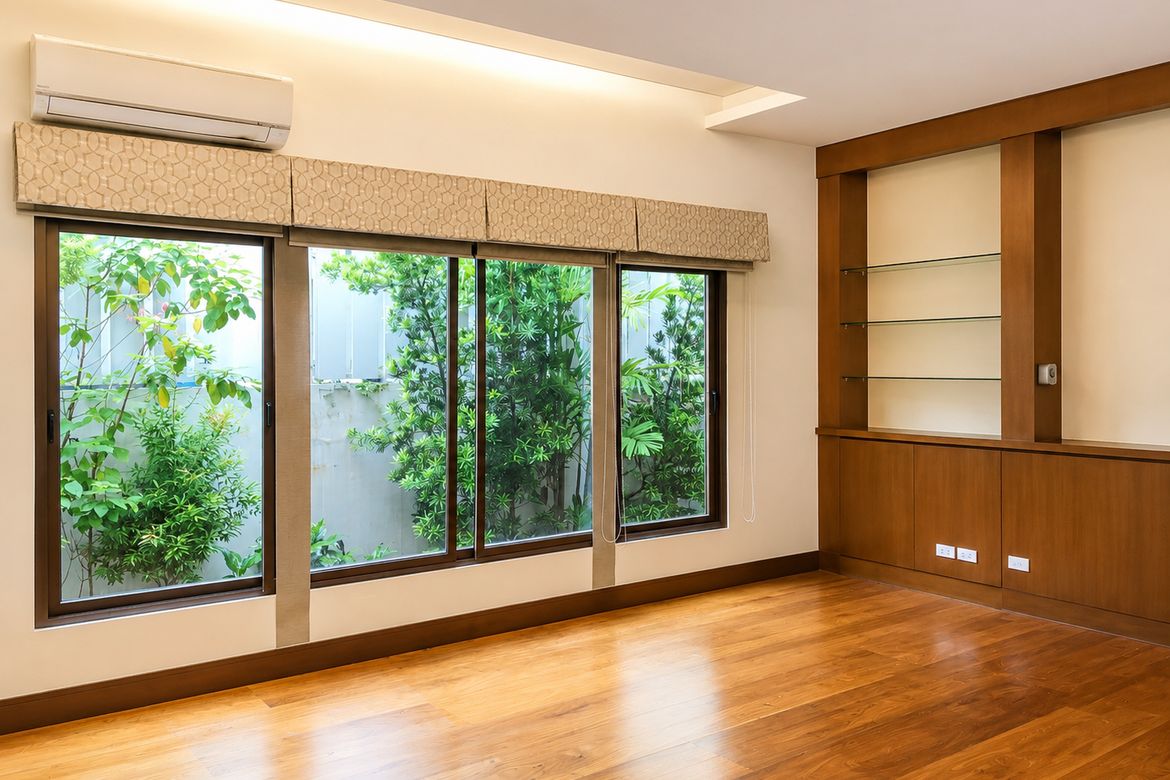 3 Bedroom House for Rent in Dasmariñas North, Makati, Metro Manila near MRT-3 Ayala