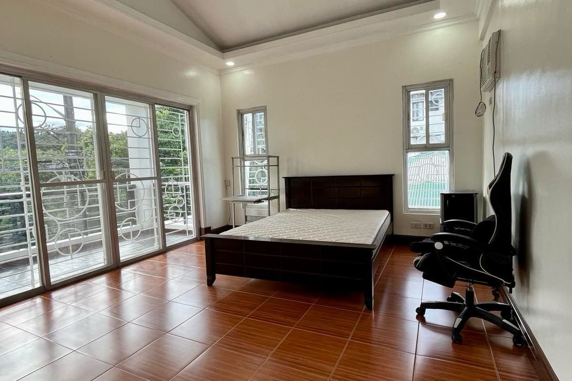 3 Bedroom House for Rent in Holy Spirit, Quezon City, Metro Manila photo 5