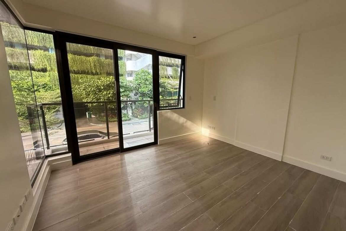 3 Bedroom House for Rent in Hulo, Mandaluyong, Metro Manila near MRT-3 Guadalupe